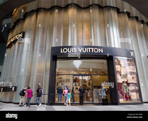 louis vuitton price in singapore|louis vuitton boutique singapore.